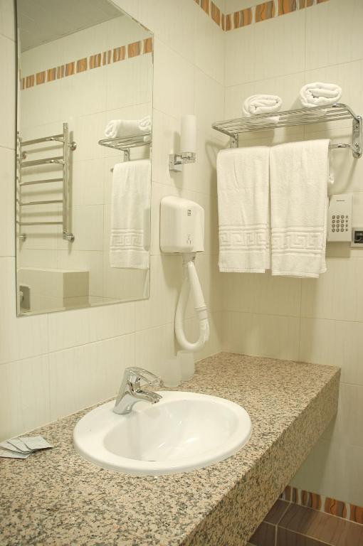 Hotel Westa Minsk Habitación foto